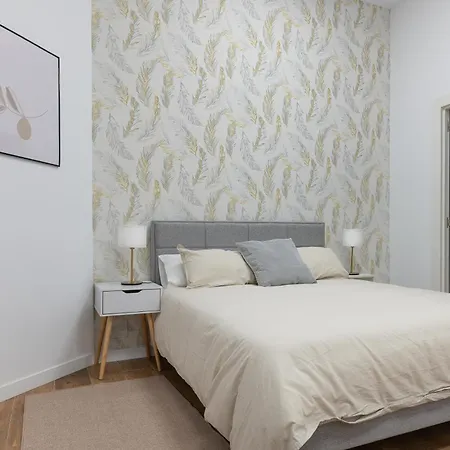 Apartamento Bajo A Estrenar En El Centro De *