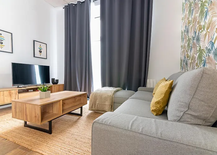 Bajo A Estrenar En El Centro De * Santander