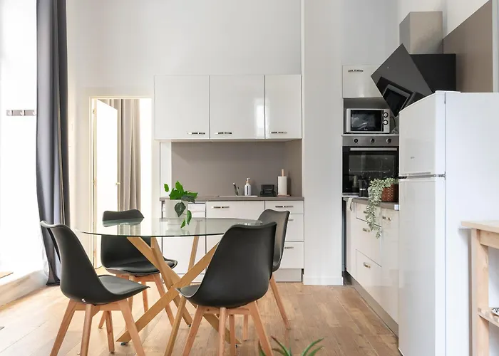 Bajo A Estrenar En El Centro De * Santander