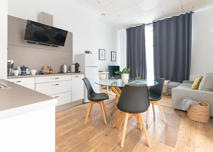 Bajo A Estrenar En El Centro De Apartment Santander