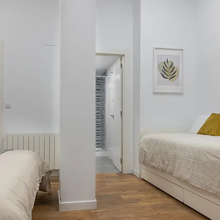 Bajo A Estrenar En El Centro De *