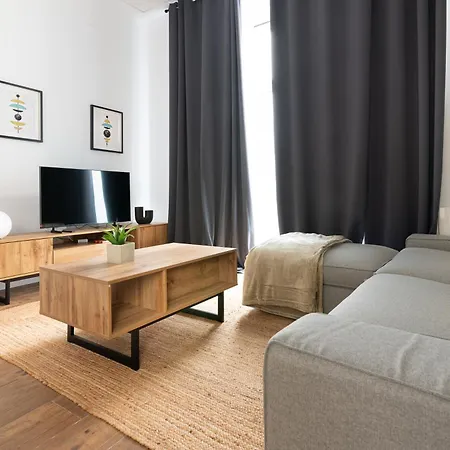 Bajo A Estrenar En El Centro De